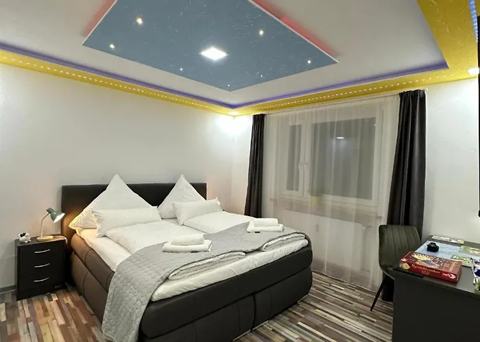 Modern Neuburg 4 - New *