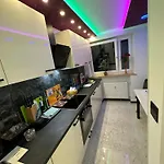 Modern Neuburg 4 - New *